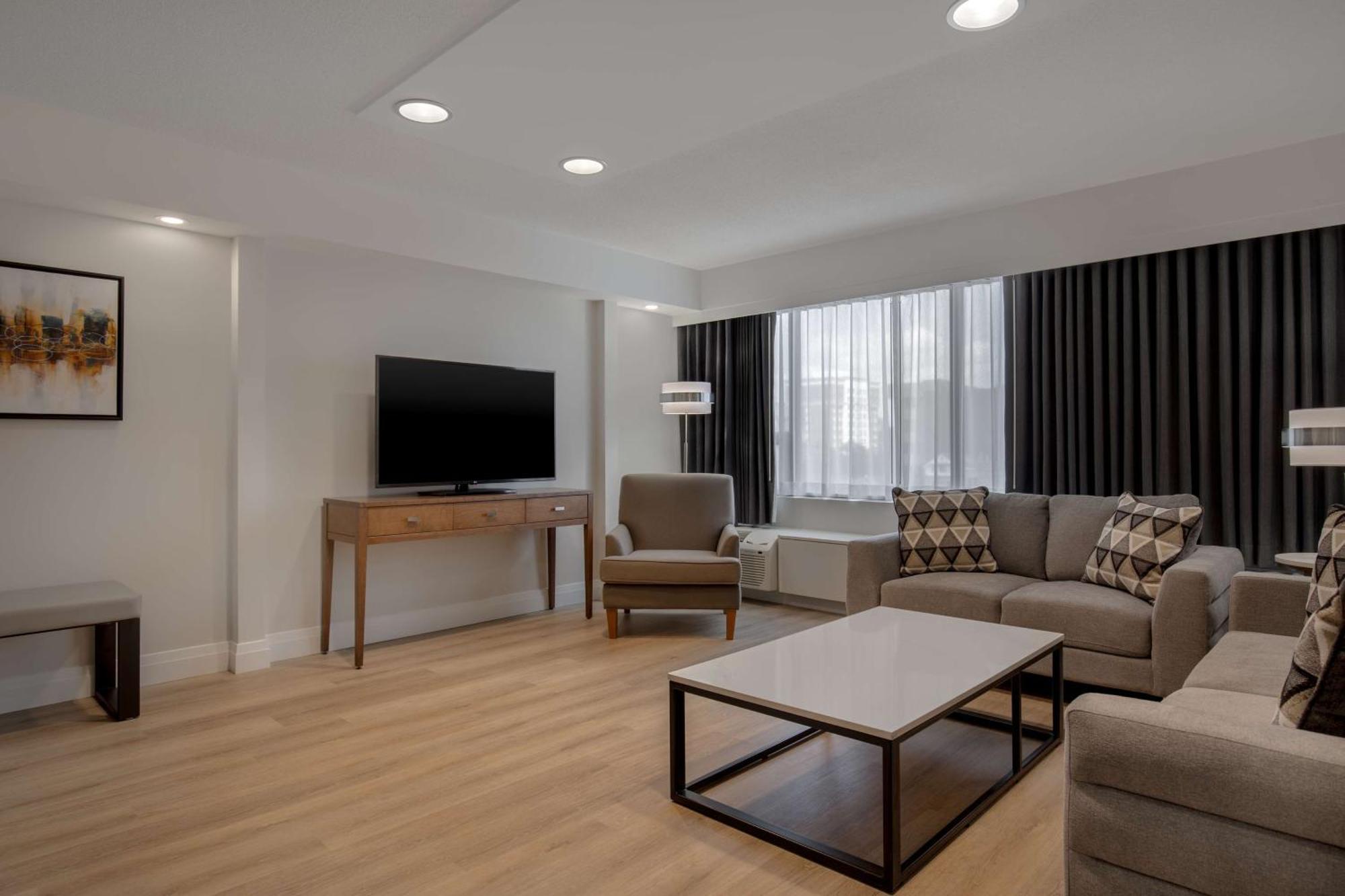 Doubletree By Hilton London Ξενοδοχείο Εξωτερικό φωτογραφία